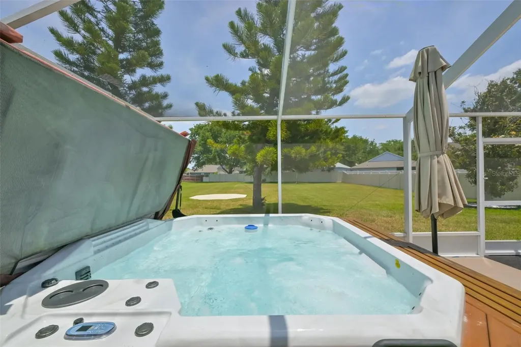 7318 Guilford Pine Lane Apollo Beach FL 33572