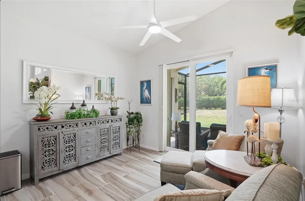 4222 65th Place E Sarasota FL 34243