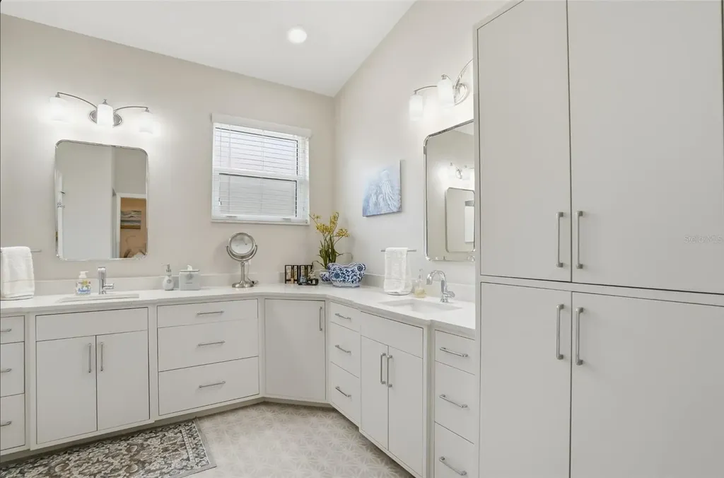 4222 65th Place E Sarasota FL 34243