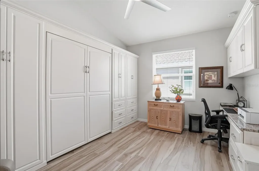 4222 65th Place E Sarasota FL 34243