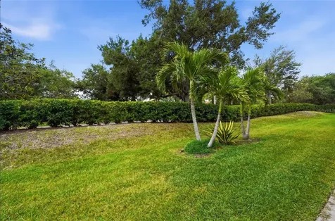 4222 65th Place E Sarasota FL 34243