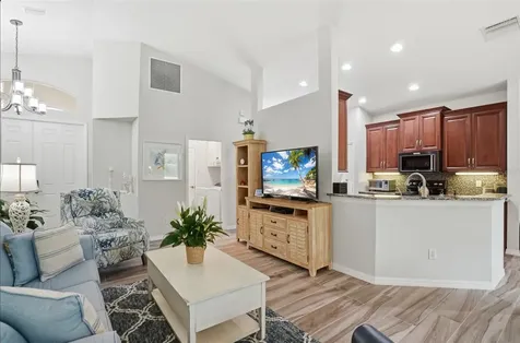 4222 65th Place E Sarasota FL 34243
