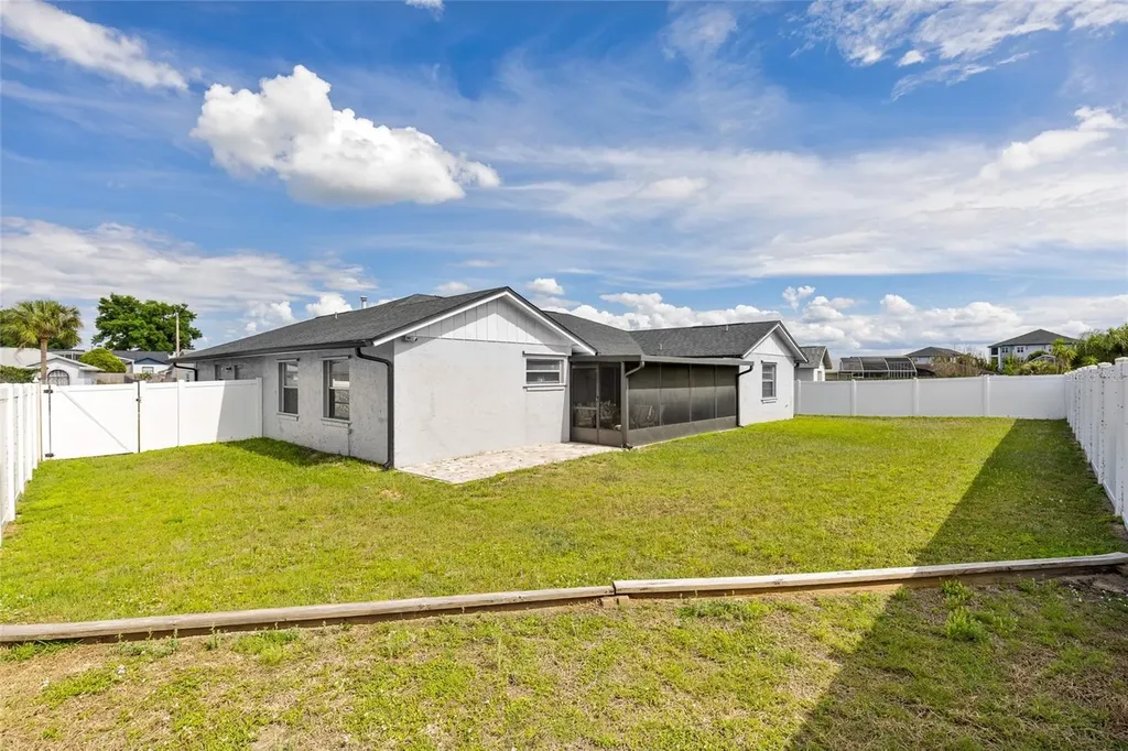 1040 Hali Ridge Court Kissimmee FL 34747