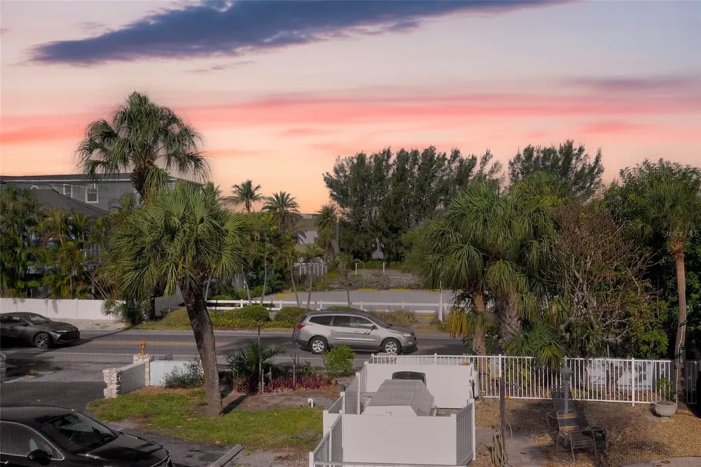 4307 Gulf Drive Holmes Beach FL 34217