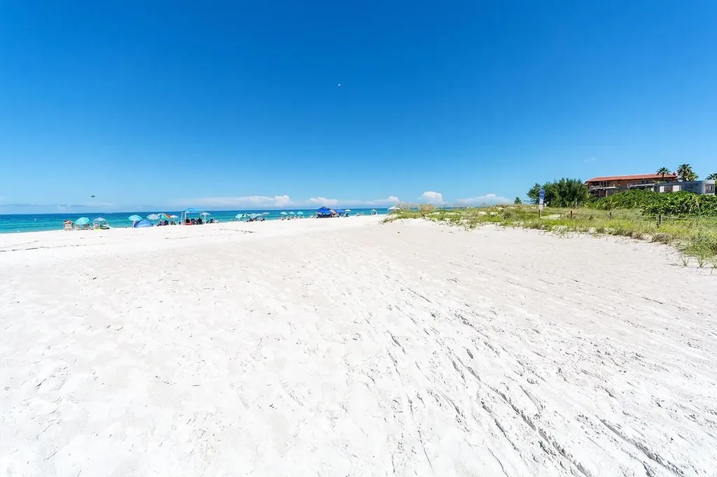 4307 Gulf Drive Holmes Beach FL 34217