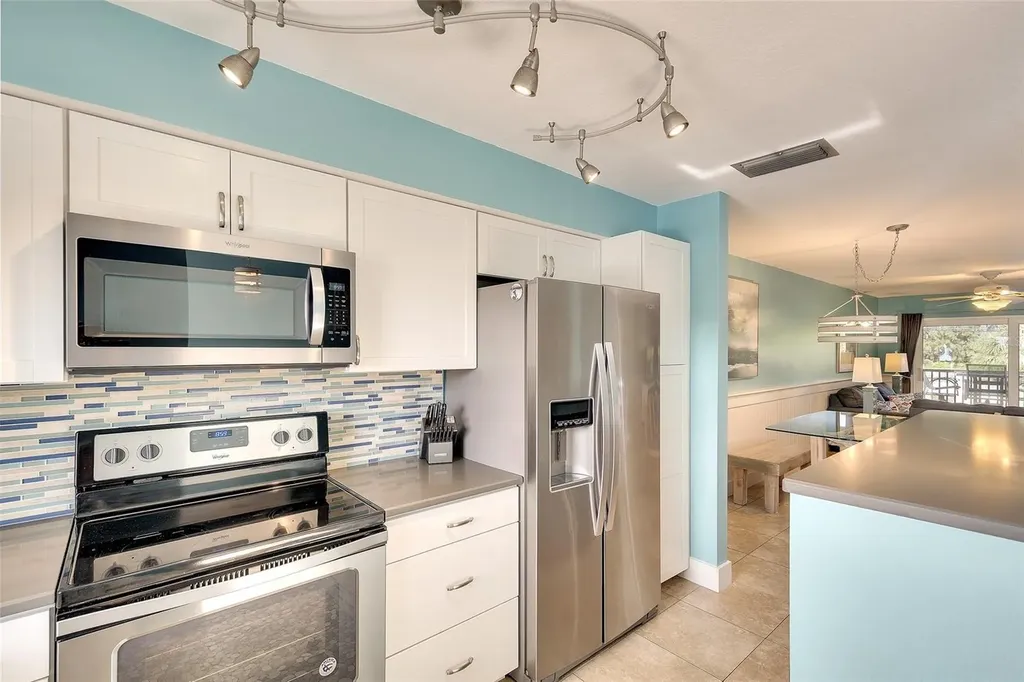 4307 Gulf Drive Holmes Beach FL 34217