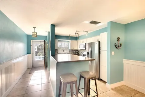 4307 Gulf Drive Holmes Beach FL 34217