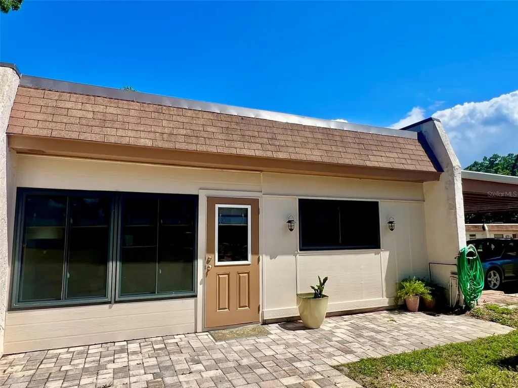 1188 Mission Circle Clearwater FL 33759