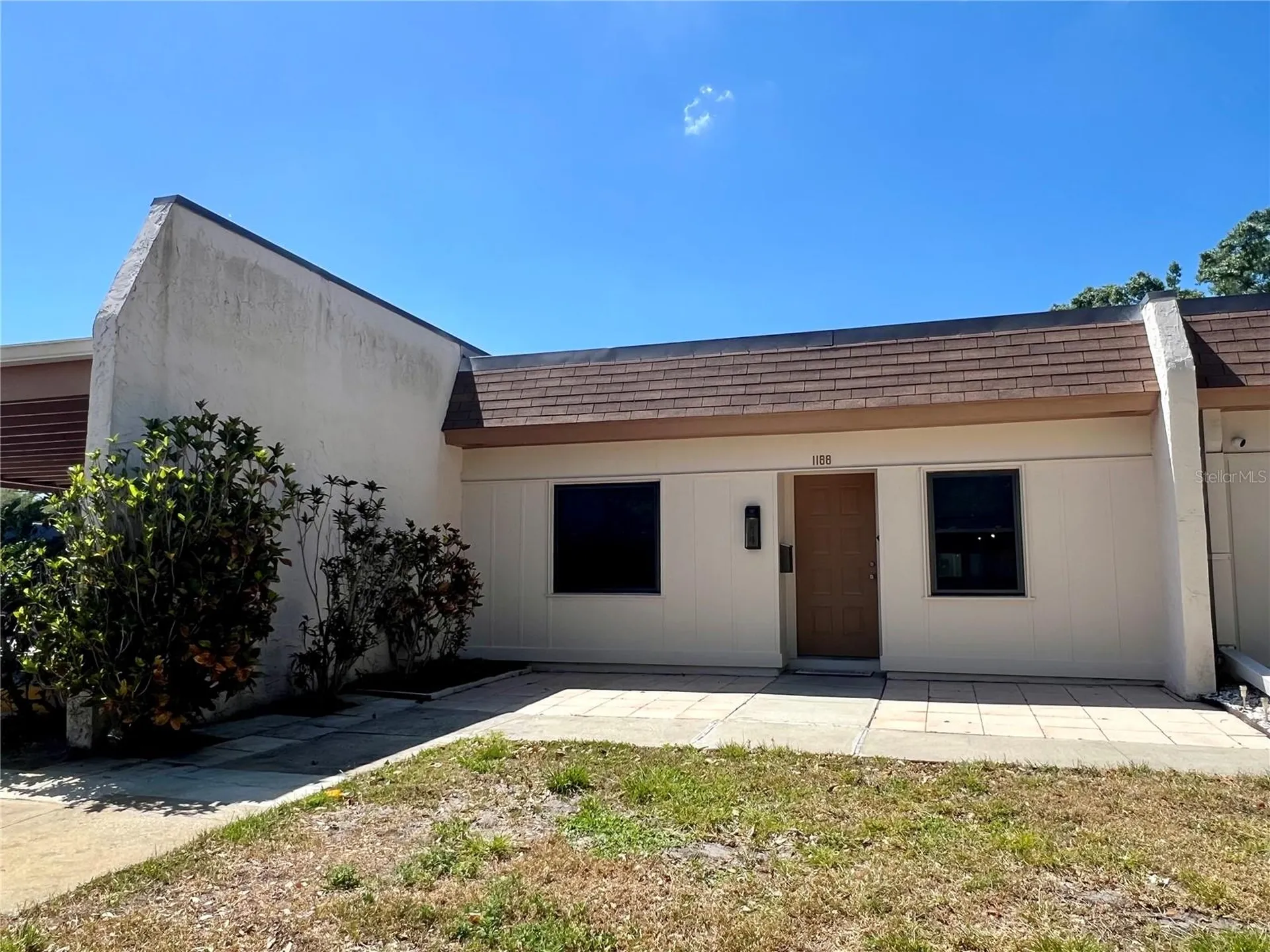 1188 Mission Circle Clearwater FL 33759