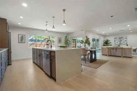 2370 Robyn Court Dunedin FL 34698