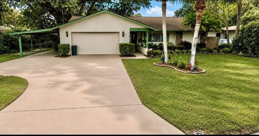 2219 Alice Lane Clearwater FL 33764
