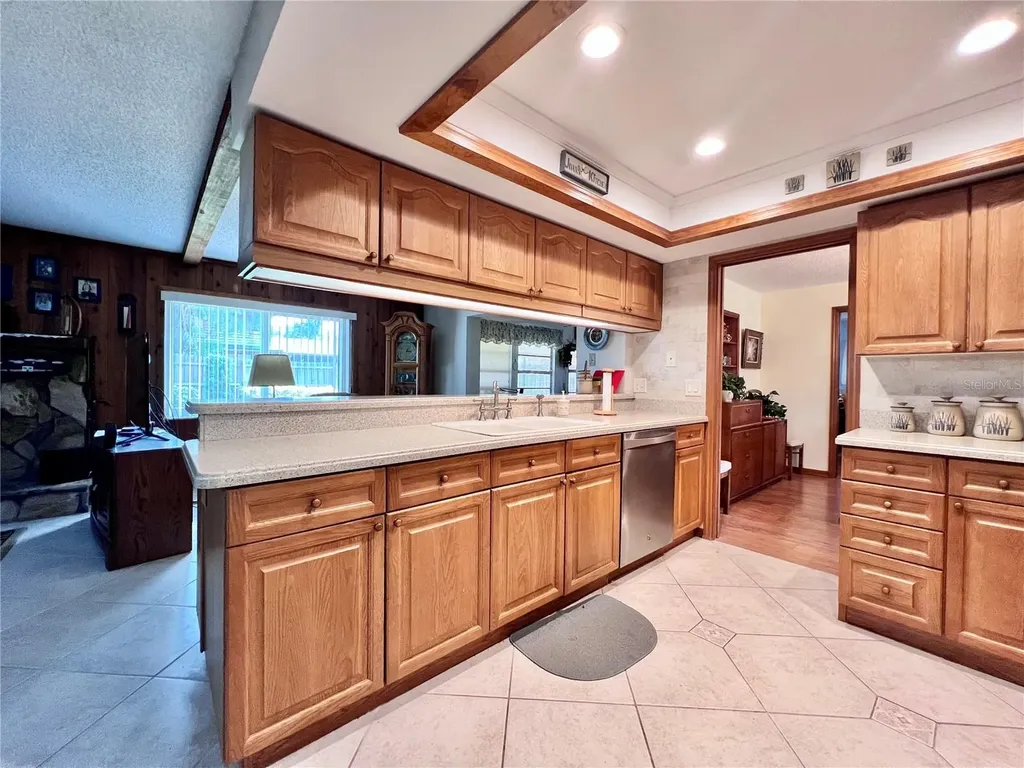 2219 Alice Lane Clearwater FL 33764