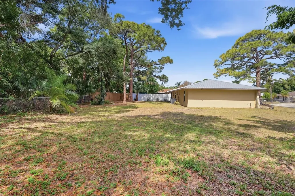 5058 Silk Oak Drive Sarasota FL 34232