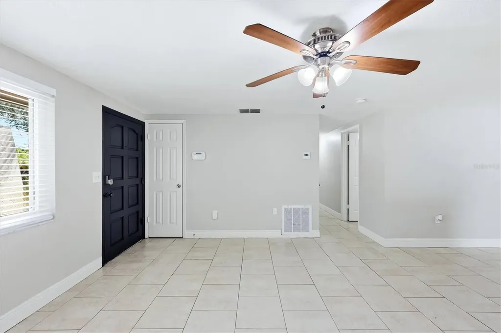 5058 Silk Oak Drive Sarasota FL 34232