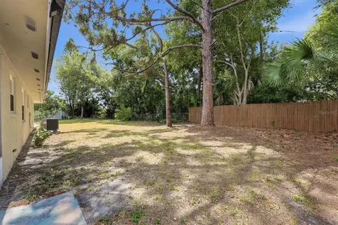 5058 Silk Oak Drive Sarasota FL 34232