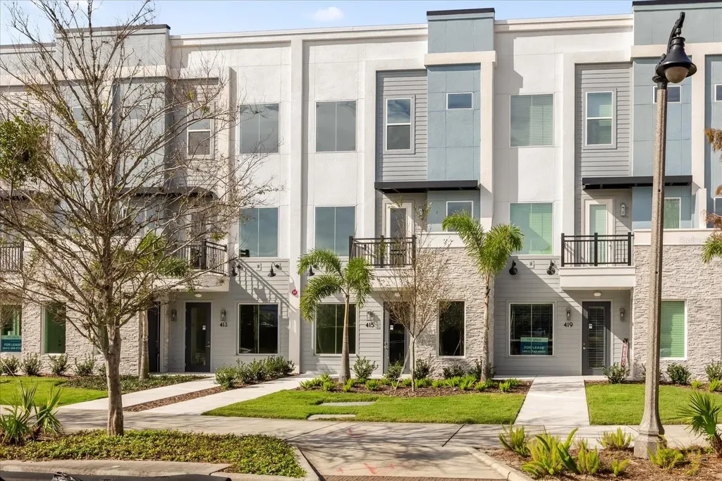 415 Mike Roberto Way Oviedo FL 32765