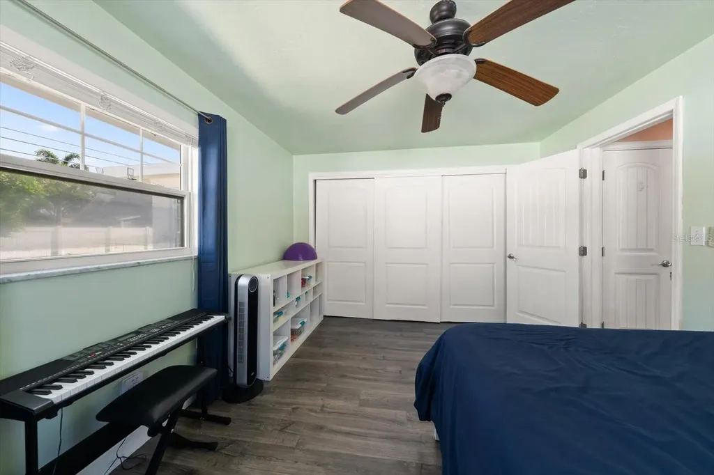 13497 100th Avenue Seminole FL 33776
