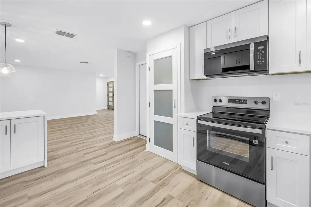 2161 NE Hillwood Court Clearwater FL 33763