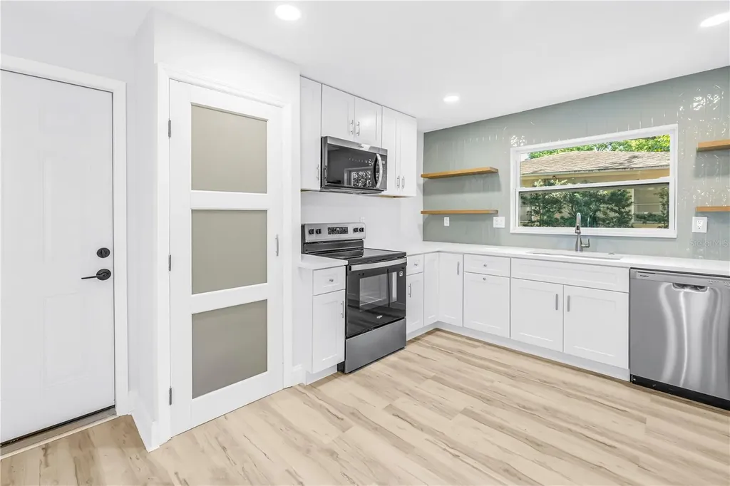 2161 NE Hillwood Court Clearwater FL 33763