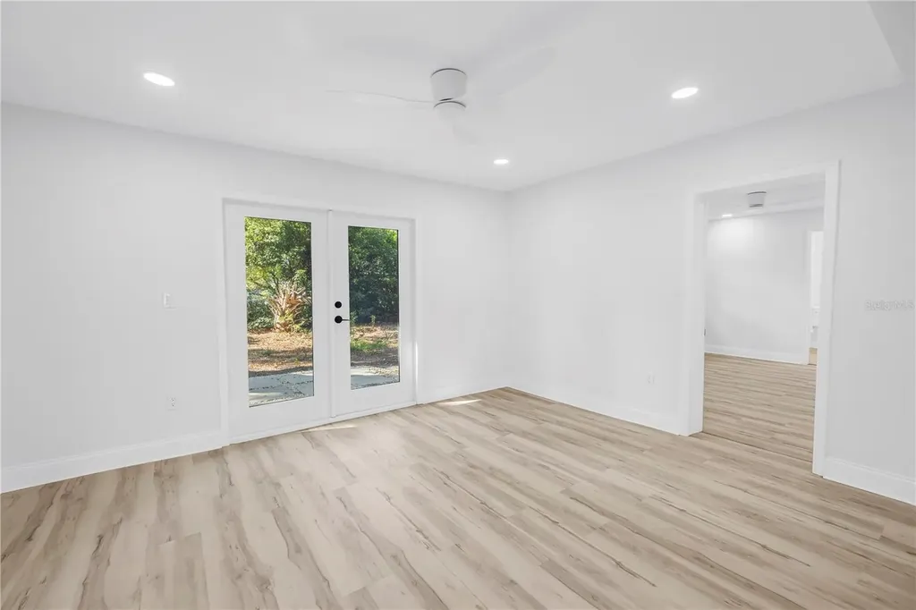2161 NE Hillwood Court Clearwater FL 33763