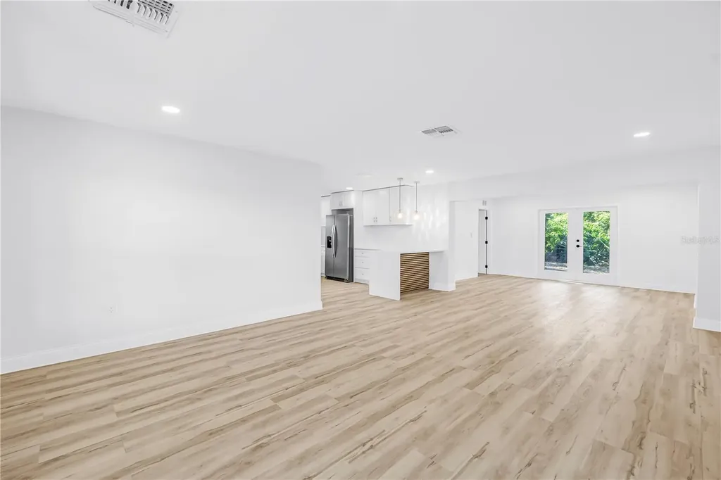 2161 NE Hillwood Court Clearwater FL 33763