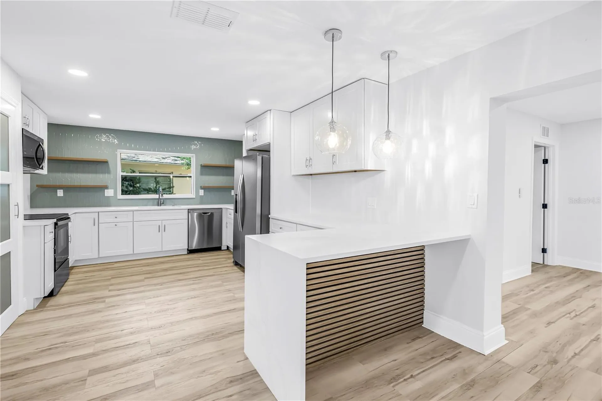 2161 NE Hillwood Court Clearwater FL 33763