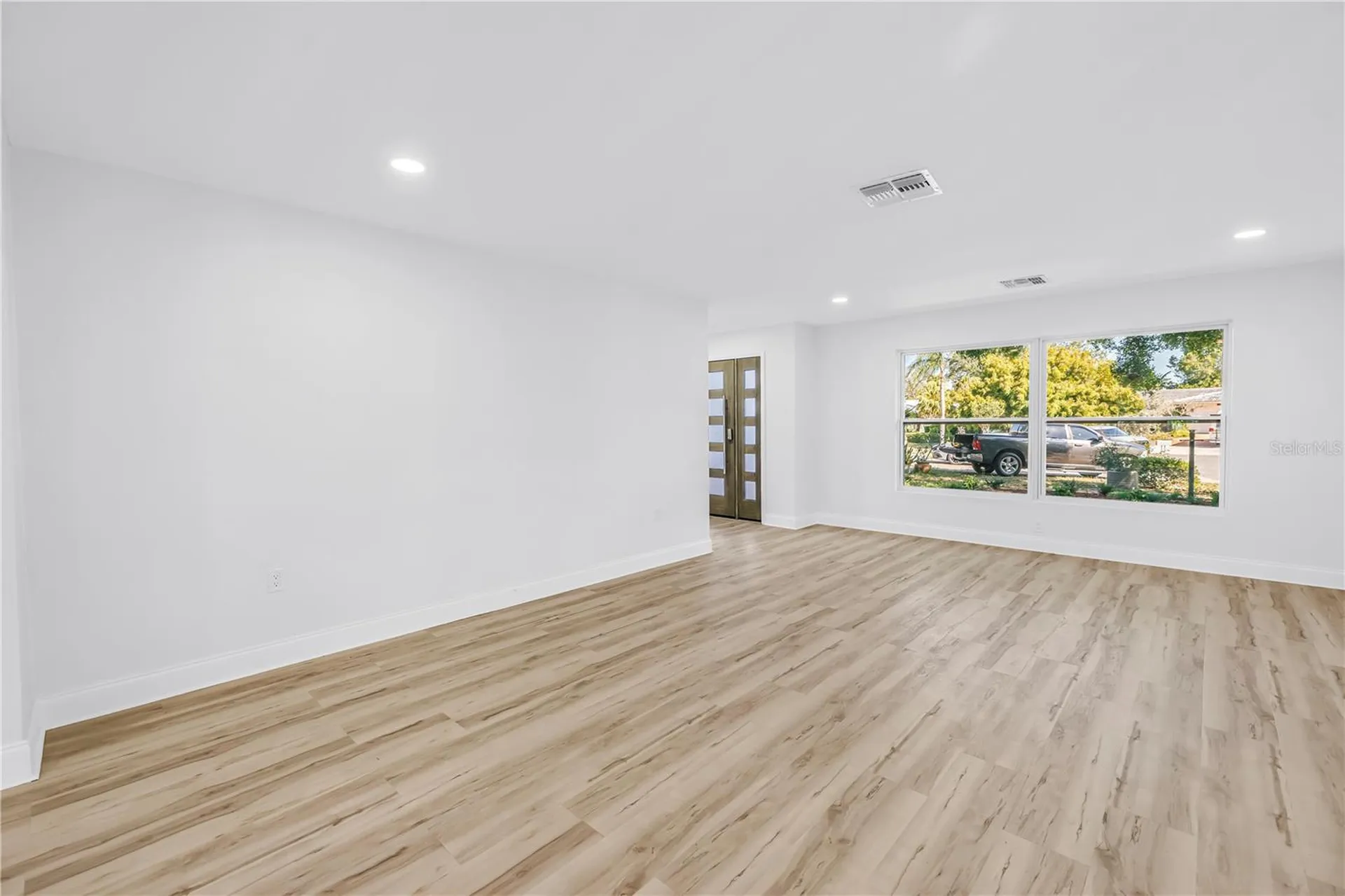 2161 NE Hillwood Court Clearwater FL 33763