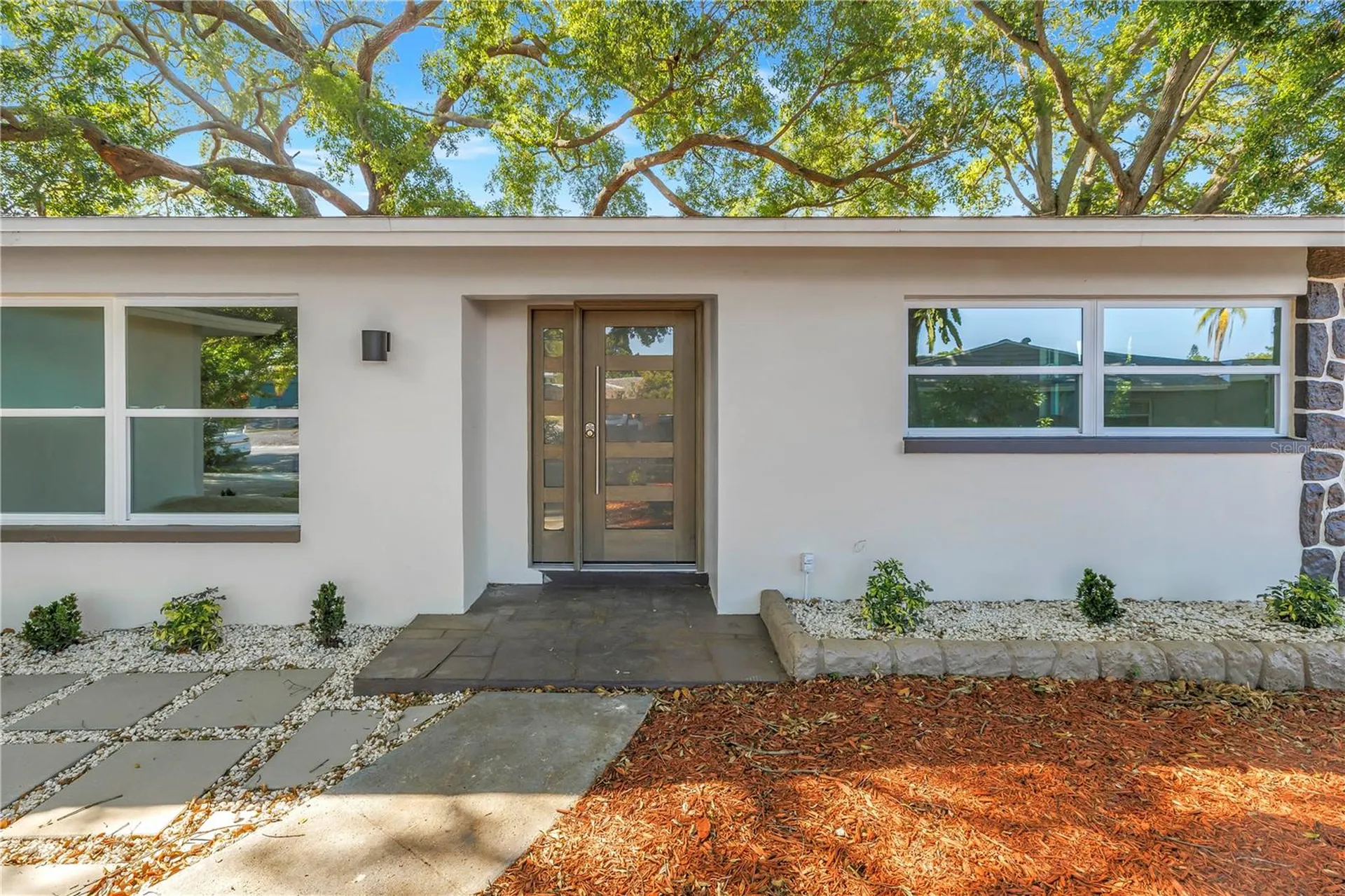 2161 NE Hillwood Court Clearwater FL 33763