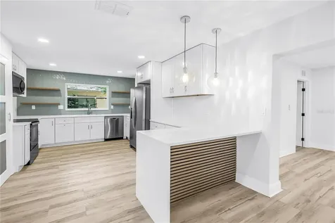 2161 NE Hillwood Court Clearwater FL 33763