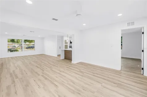 2161 NE Hillwood Court Clearwater FL 33763