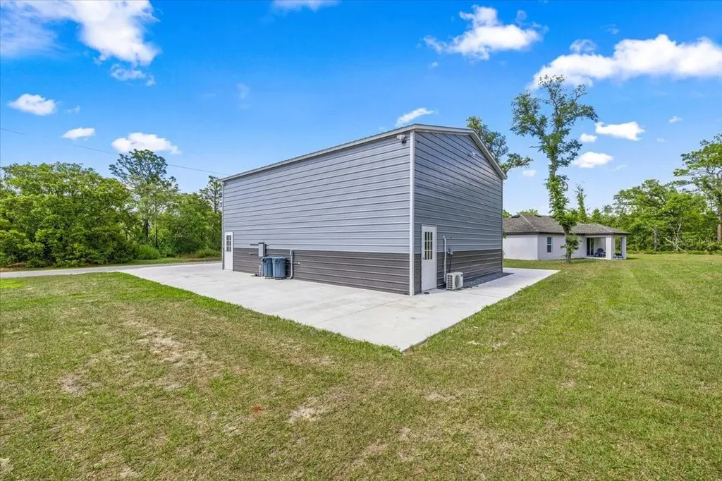 1348 W Mcneal Drive Dunnellon FL 34431