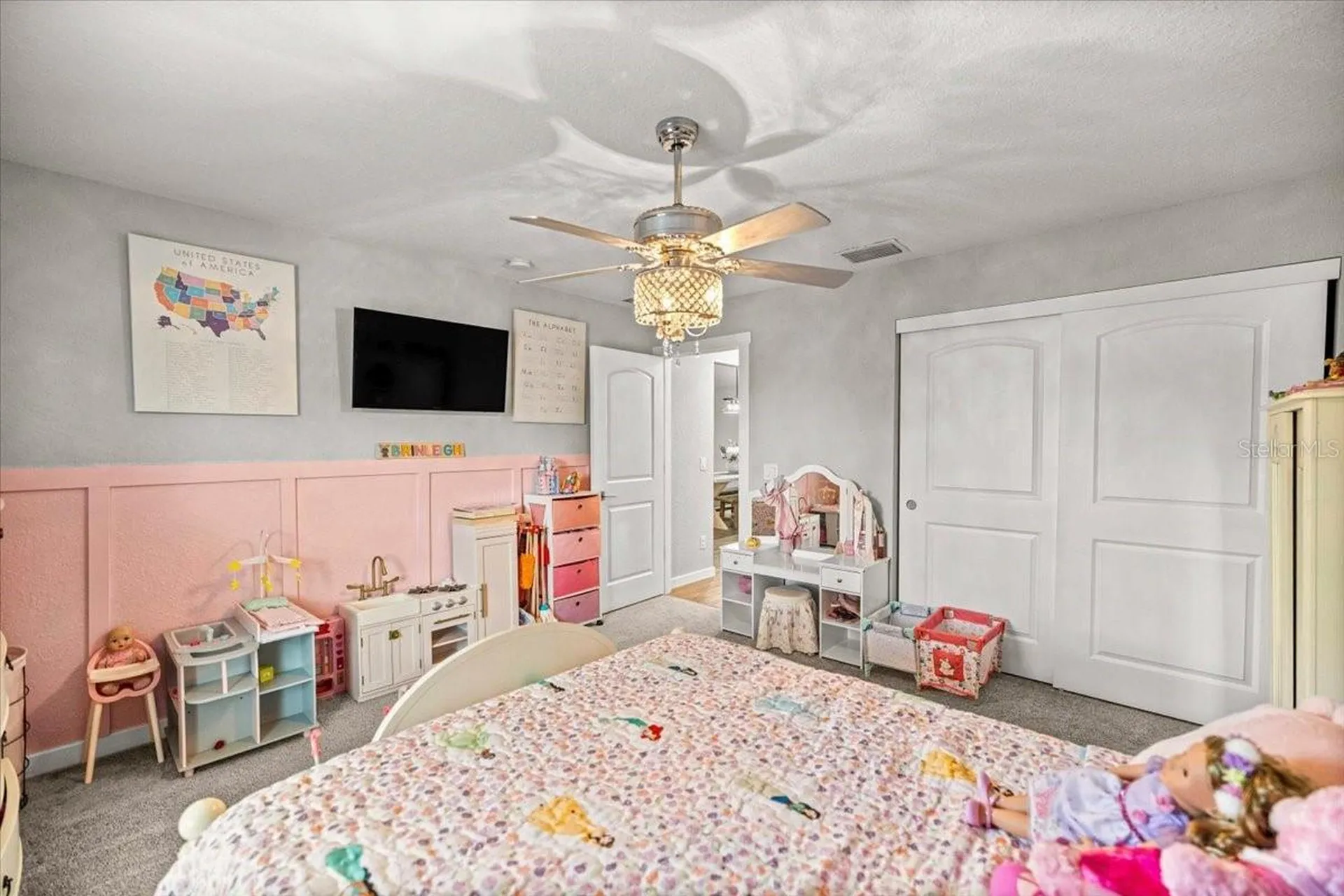 1348 W Mcneal Drive Dunnellon FL 34431