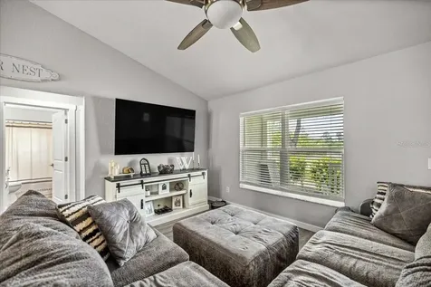 1348 W Mcneal Drive Dunnellon FL 34431