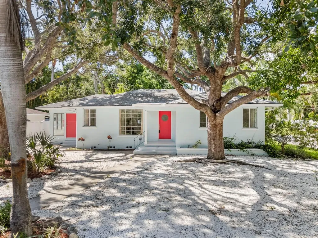 2002 Virginia Drive Bradenton FL 34205