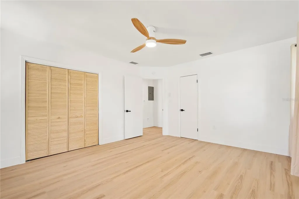 2002 Virginia Drive Bradenton FL 34205