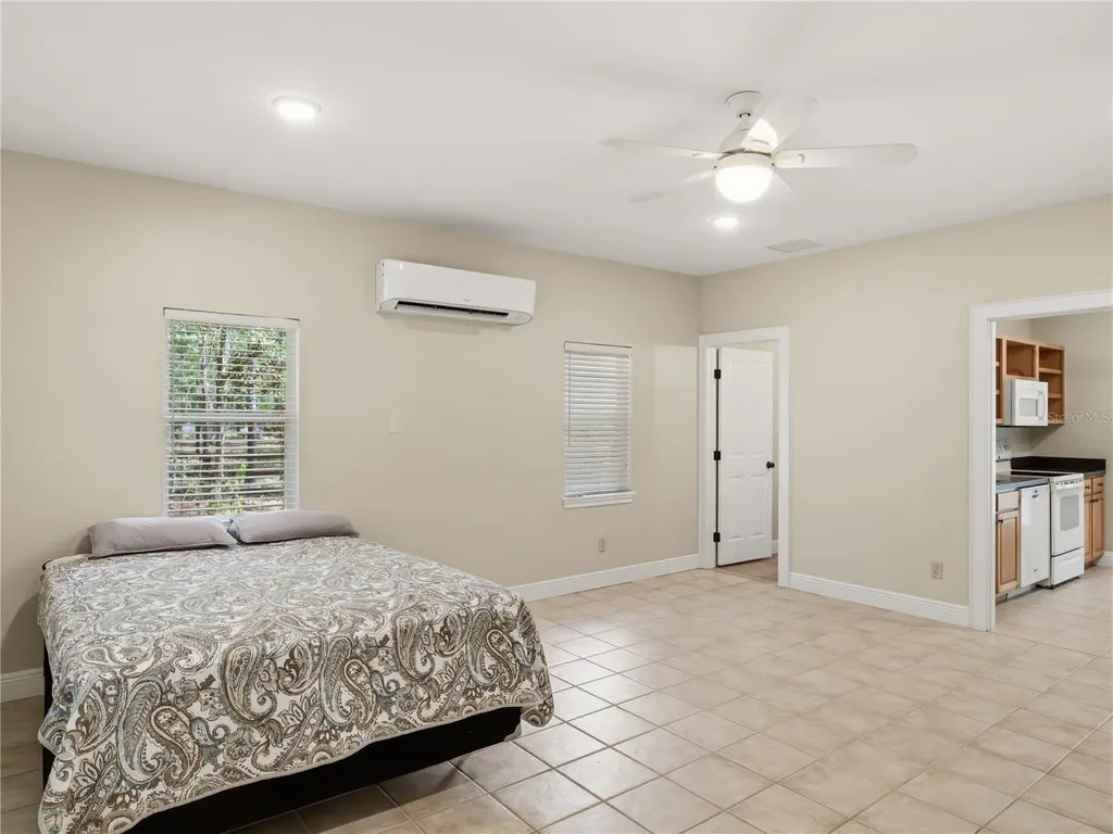 6043 Lake Erie Road Groveland FL 34736