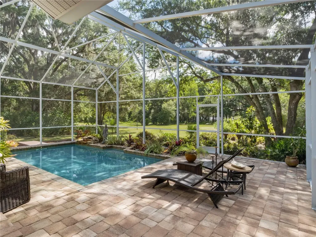 6043 Lake Erie Road Groveland FL 34736