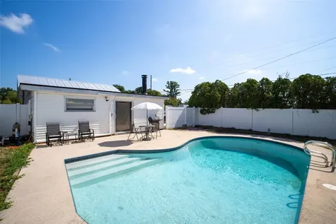 2600 26th Avenue N St Petersburg FL 33713