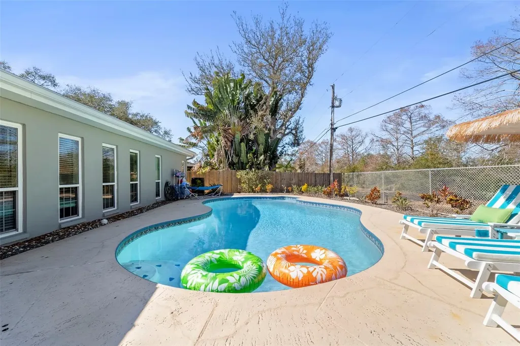 13347 88th Place Seminole FL 33776