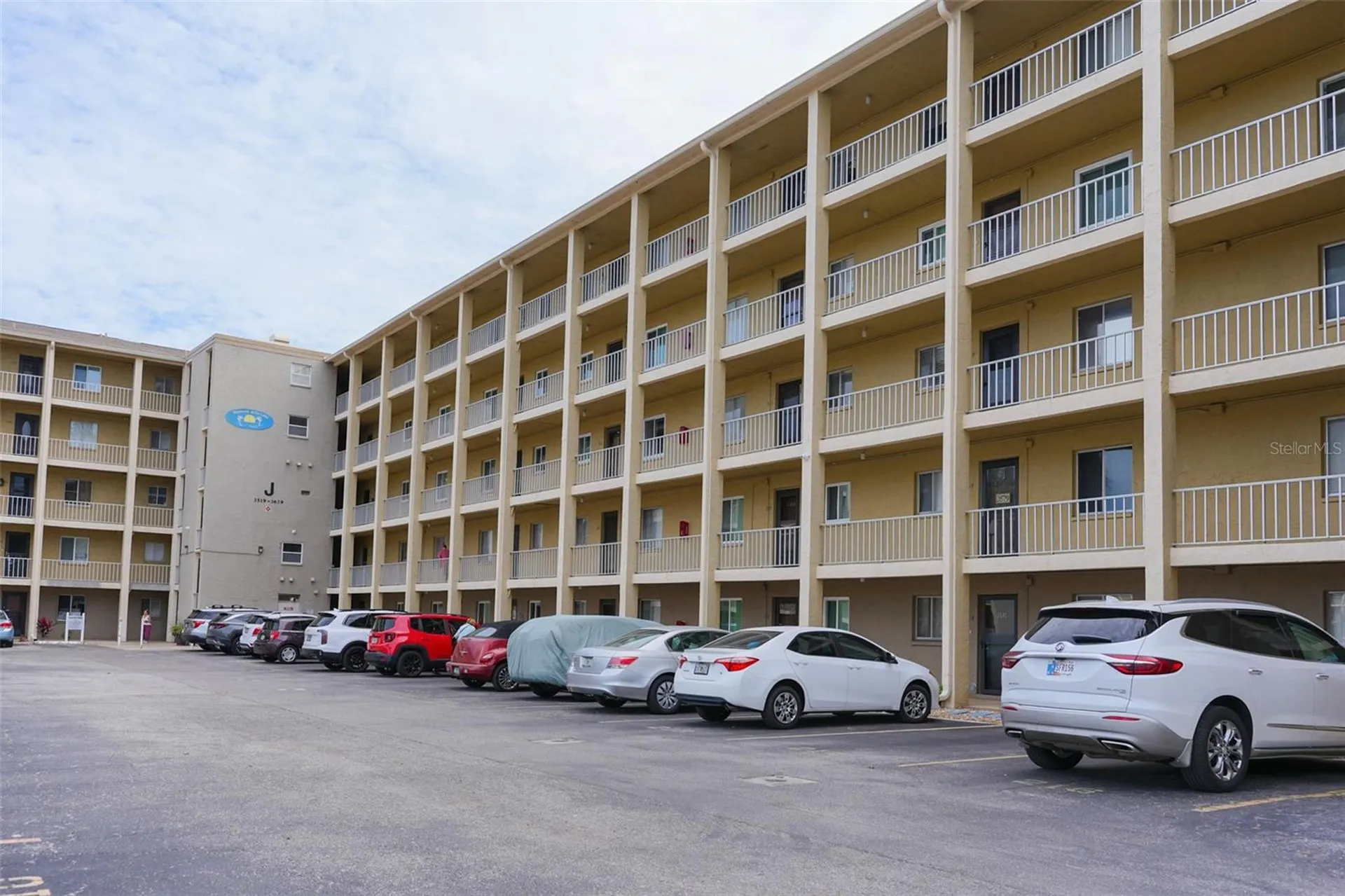 3607 Lake Bayshore Drive Bradenton FL 34205