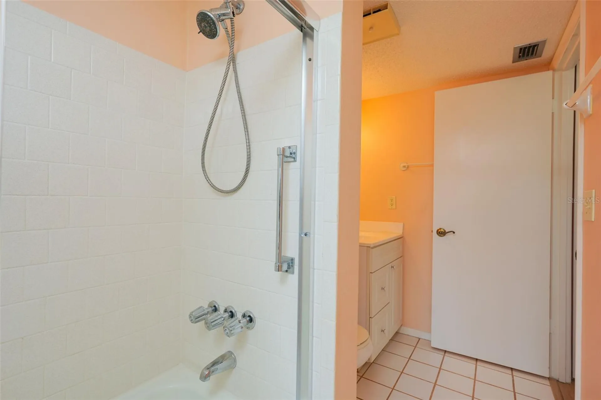 3607 Lake Bayshore Drive Bradenton FL 34205