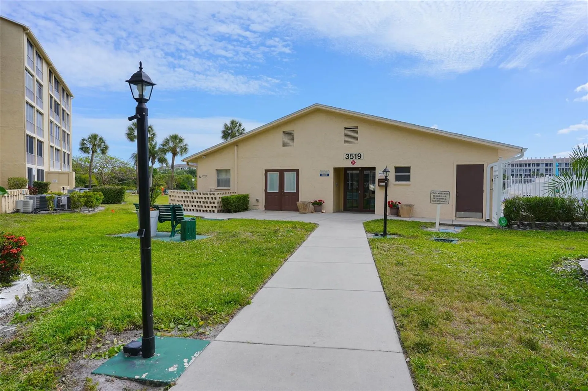 3607 Lake Bayshore Drive Bradenton FL 34205