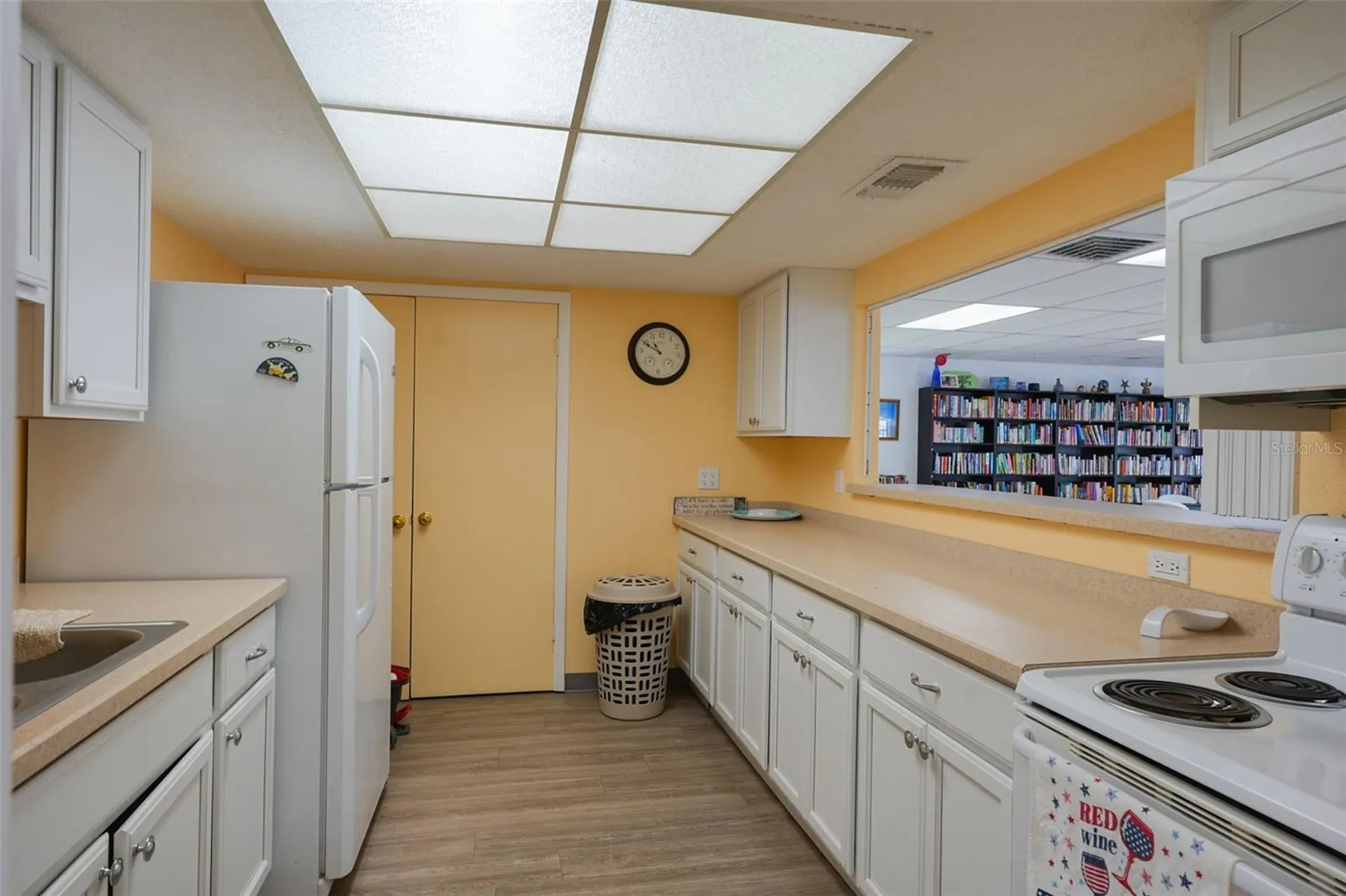 3607 Lake Bayshore Drive Bradenton FL 34205