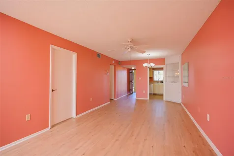 3607 Lake Bayshore Drive Bradenton FL 34205