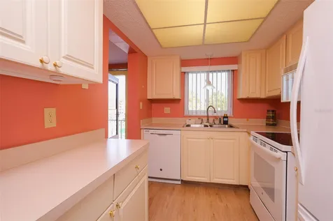 3607 Lake Bayshore Drive Bradenton FL 34205