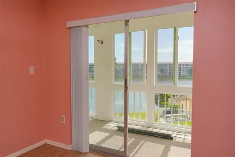 3607 Lake Bayshore Drive Bradenton FL 34205