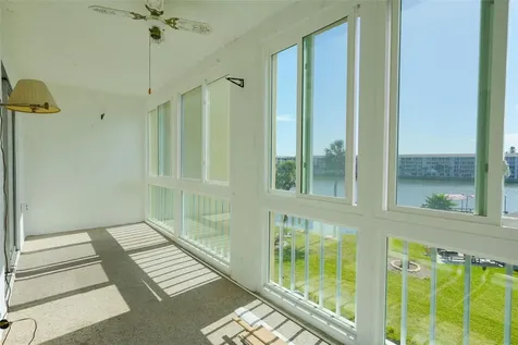 3607 Lake Bayshore Drive Bradenton FL 34205