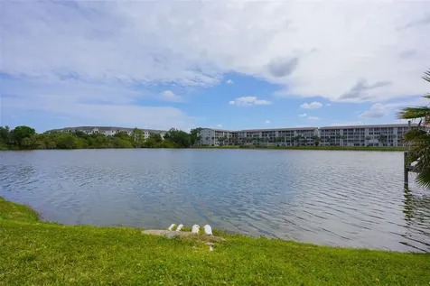 3607 Lake Bayshore Drive Bradenton FL 34205