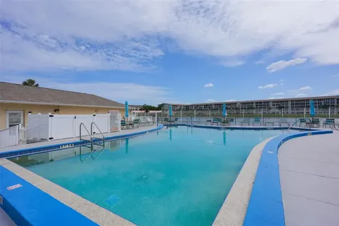 3607 Lake Bayshore Drive Bradenton FL 34205