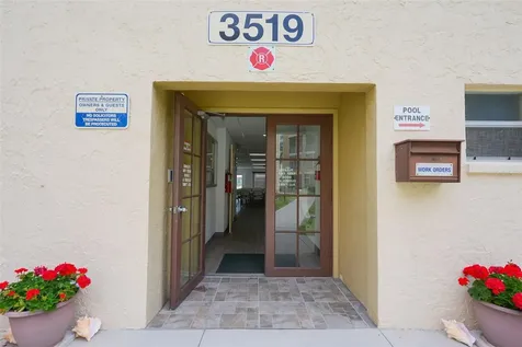 3607 Lake Bayshore Drive Bradenton FL 34205